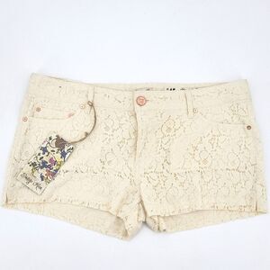 Indigo Rein Lace Shorts Womens Junior Size 15 Ivory Floral Coquette Feminine